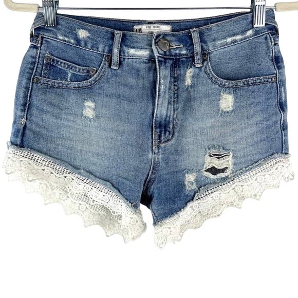 Free People Lacey Crochet Distressed Cutoff Jean Shorts 24 Boho Festival - Picture 1 of 4